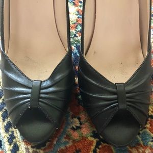 Classic black heels! (No damage)